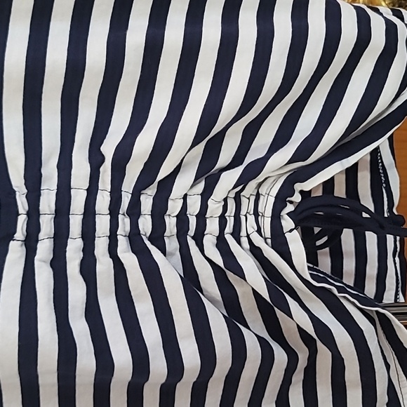 Pre owned Walmart Time and Tru Sleeveless T Shirt - Picture 2 of 7